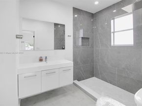 1130 NW 91st St, Miami FL 33150