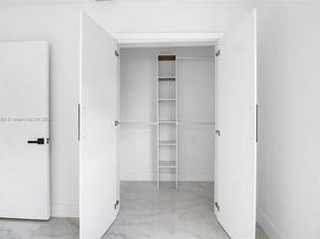 1130 NW 91st St, Miami FL 33150