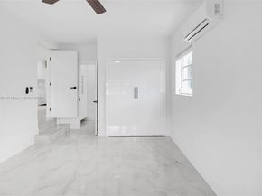 1130 NW 91st St, Miami FL 33150