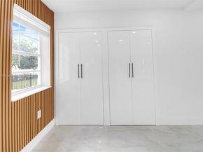 1130 NW 91st St, Miami FL 33150