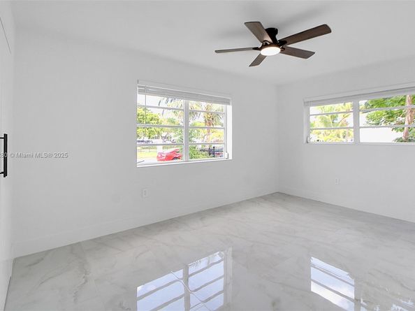 1130 NW 91st St, Miami FL 33150