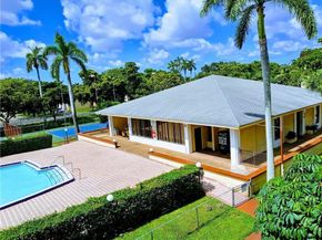 11925 NE 2nd Ave B309, North Miami FL 33161