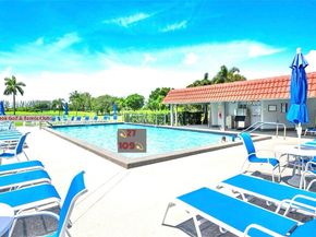 681 S Hollybrook Dr 109, Pembroke Pines FL 33025