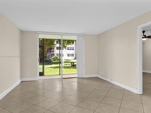 681 S Hollybrook Dr 109, Pembroke Pines FL 33025