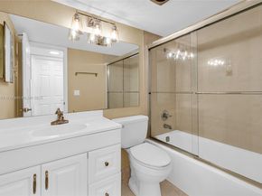681 S Hollybrook Dr 109, Pembroke Pines FL 33025
