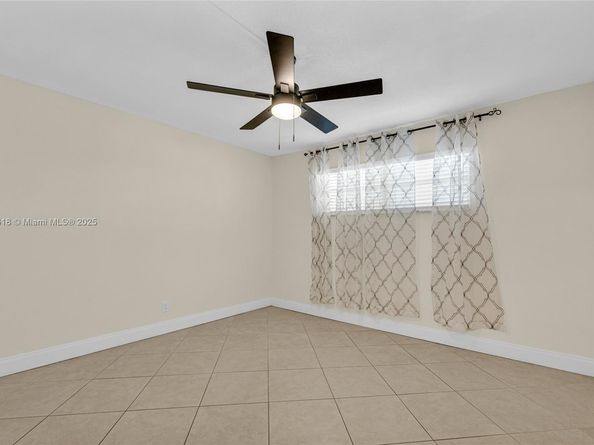 681 S Hollybrook Dr 109, Pembroke Pines FL 33025