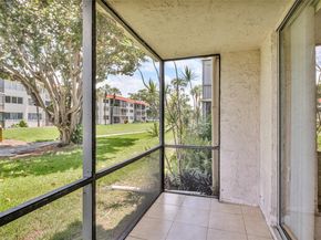 681 S Hollybrook Dr 109, Pembroke Pines FL 33025