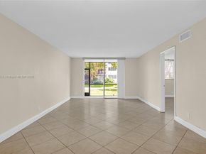 681 S Hollybrook Dr 109, Pembroke Pines FL 33025