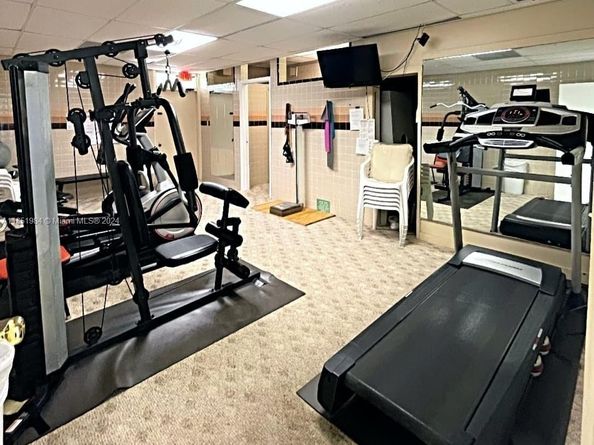 6100 NW 44th St 405, Lauderhill FL 33319