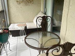 6100 NW 44th St 405, Lauderhill FL 33319