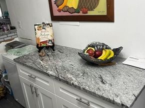 6100 NW 44th St 405, Lauderhill FL 33319