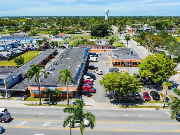 854 N Krome Ave, Homestead FL 33030