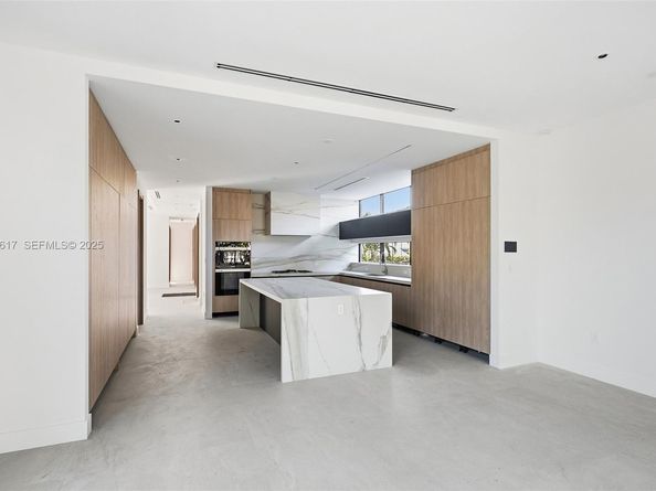 3551 Crystal Ct, Miami FL 33133