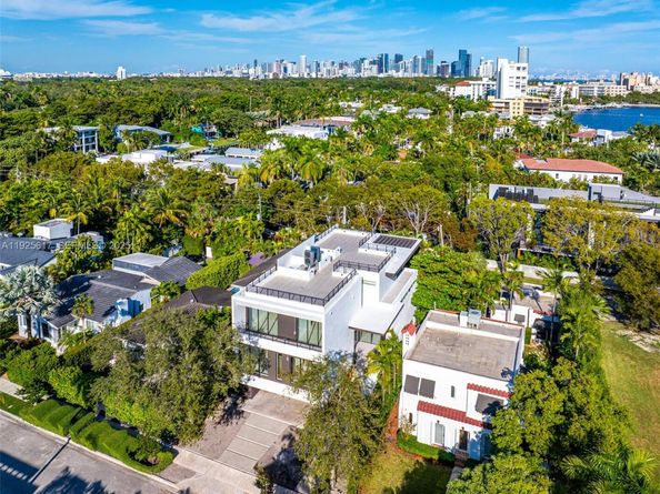 3551 Crystal Ct, Miami FL 33133