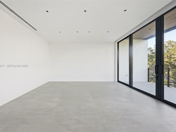 3551 Crystal Ct, Miami FL 33133