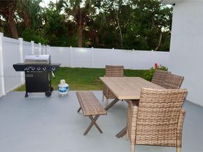 409 NW 13th Ave, Fort Lauderdale FL 33311