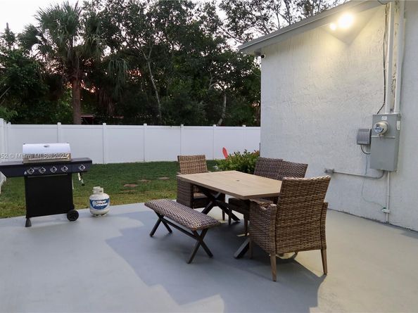 409 NW 13th Ave, Fort Lauderdale FL 33311