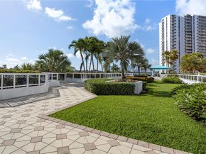 3802 NE 207th St 1001, Aventura FL 33180
