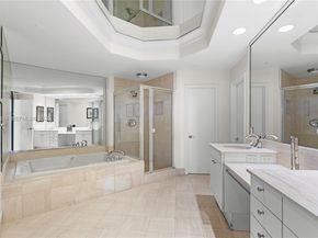 3802 NE 207th St 1001, Aventura FL 33180