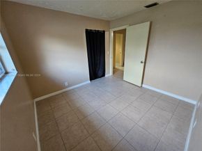 6990 SW 1st St, Margate FL 33068