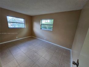 6990 SW 1st St, Margate FL 33068