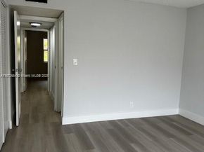 17901 NW 68 ave T205, Hialeah FL 33015