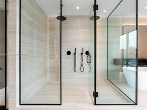 4401 SW 14th St, Miami FL 33134