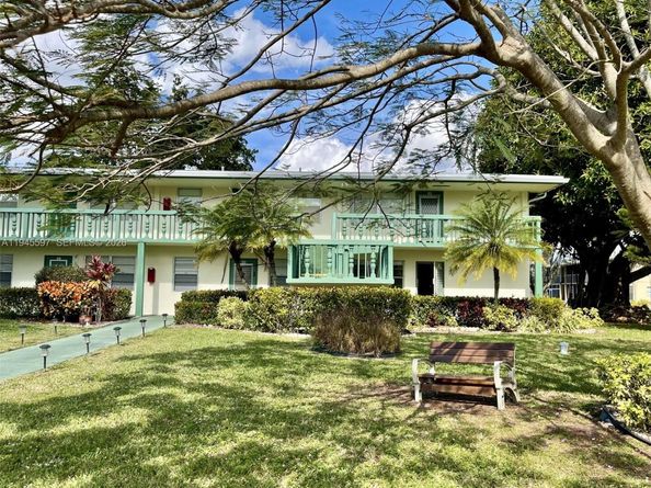 97 Upminster  E 97, Deerfield Beach FL 33442