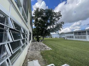 97 Upminster  E 97, Deerfield Beach FL 33442