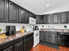 765 NW 46th St, Miami FL 33127