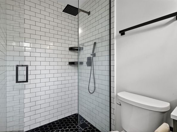 765 NW 46th St, Miami FL 33127