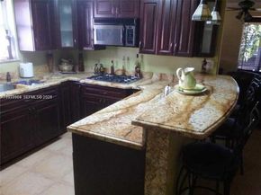 2512 Island Dr, Miramar FL 33023