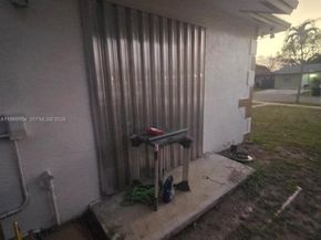 230 NW 7th Ave, Dania Beach FL 33004