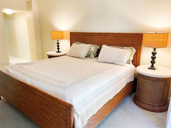 3800 N Hills Dr 206, Hollywood FL 33021