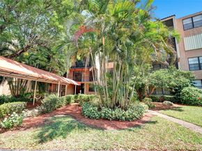 3800 N Hills Dr 206, Hollywood FL 33021