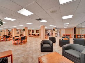 3800 N Hills Dr 206, Hollywood FL 33021