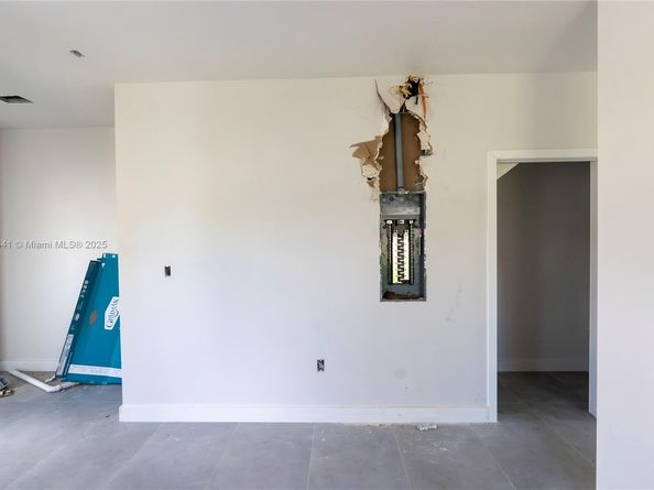 10290 SW 174th Ter, Miami FL 33157