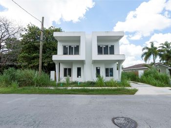 10290 SW 174th Ter