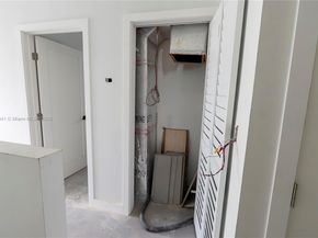 10290 SW 174th Ter, Miami FL 33157