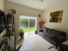 2811 SE 17th Ave 110, Homestead FL 33035