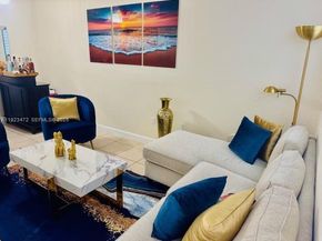 2811 SE 17th Ave 110, Homestead FL 33035