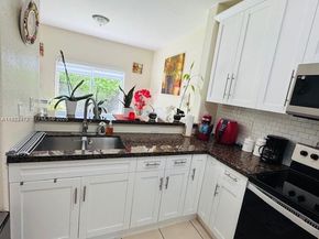 2811 SE 17th Ave 110, Homestead FL 33035