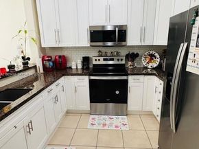 2811 SE 17th Ave 110, Homestead FL 33035