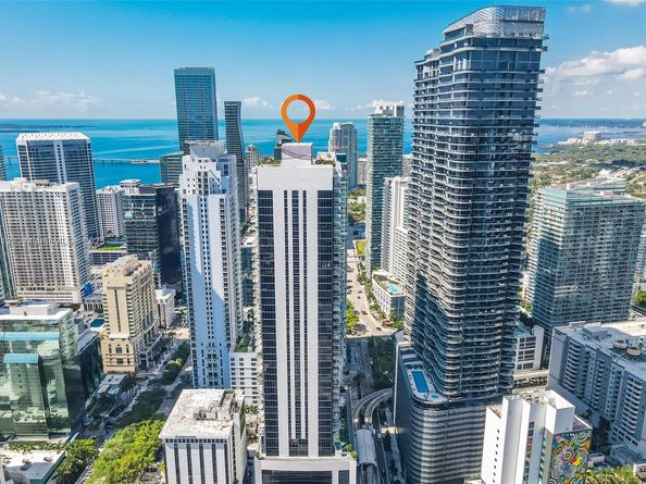 1010 Brickell Av 4203, Miami FL 33131