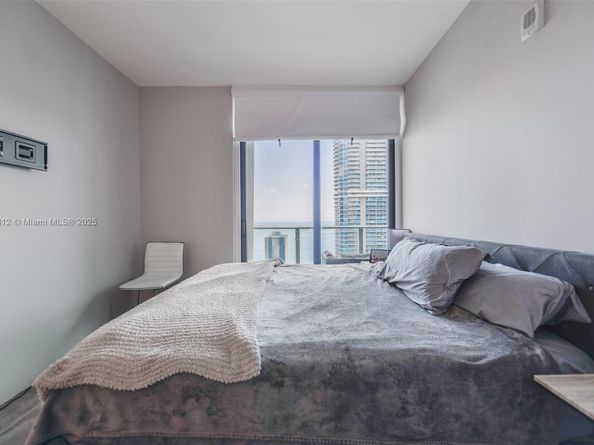 1010 Brickell Av 4203, Miami FL 33131