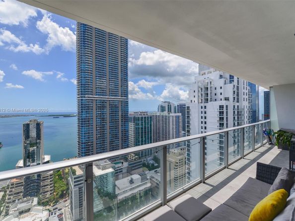 1010 Brickell Av 4203, Miami FL 33131