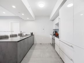 1010 Brickell Av 4203, Miami FL 33131