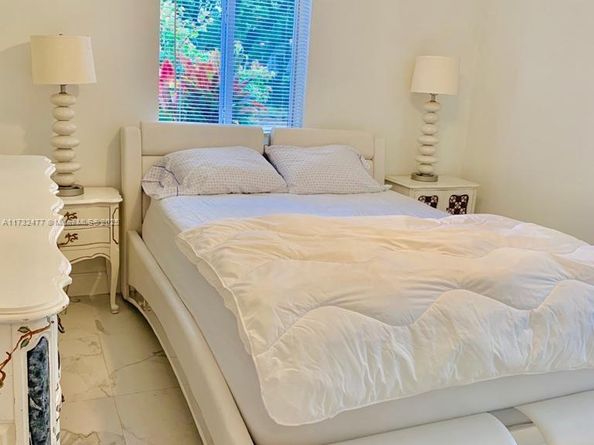 2 NE 45th St, Miami FL 33137