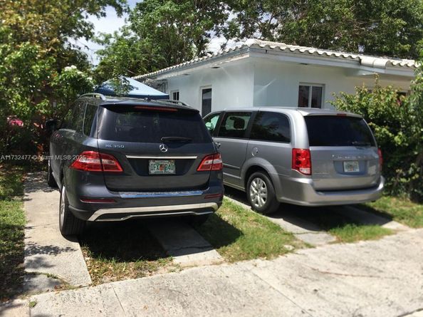 2 NE 45th St, Miami FL 33137