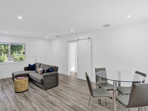 236 NW 42nd St, Miami FL 33127